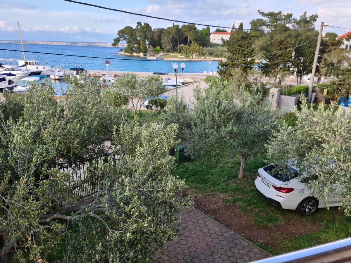 Apartmani Junto Preko Buitenkant foto
